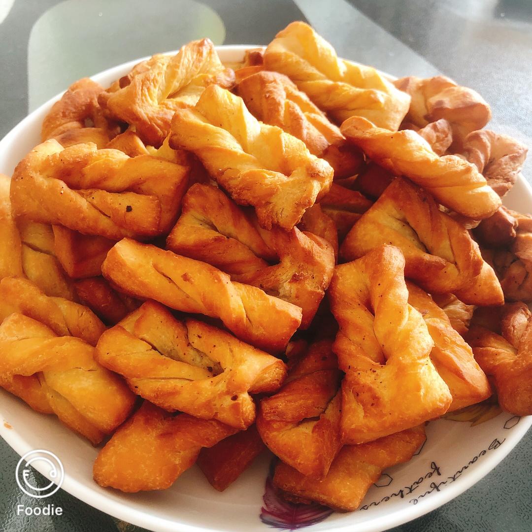 手残党过年自制零食：炸拉花or炸套环