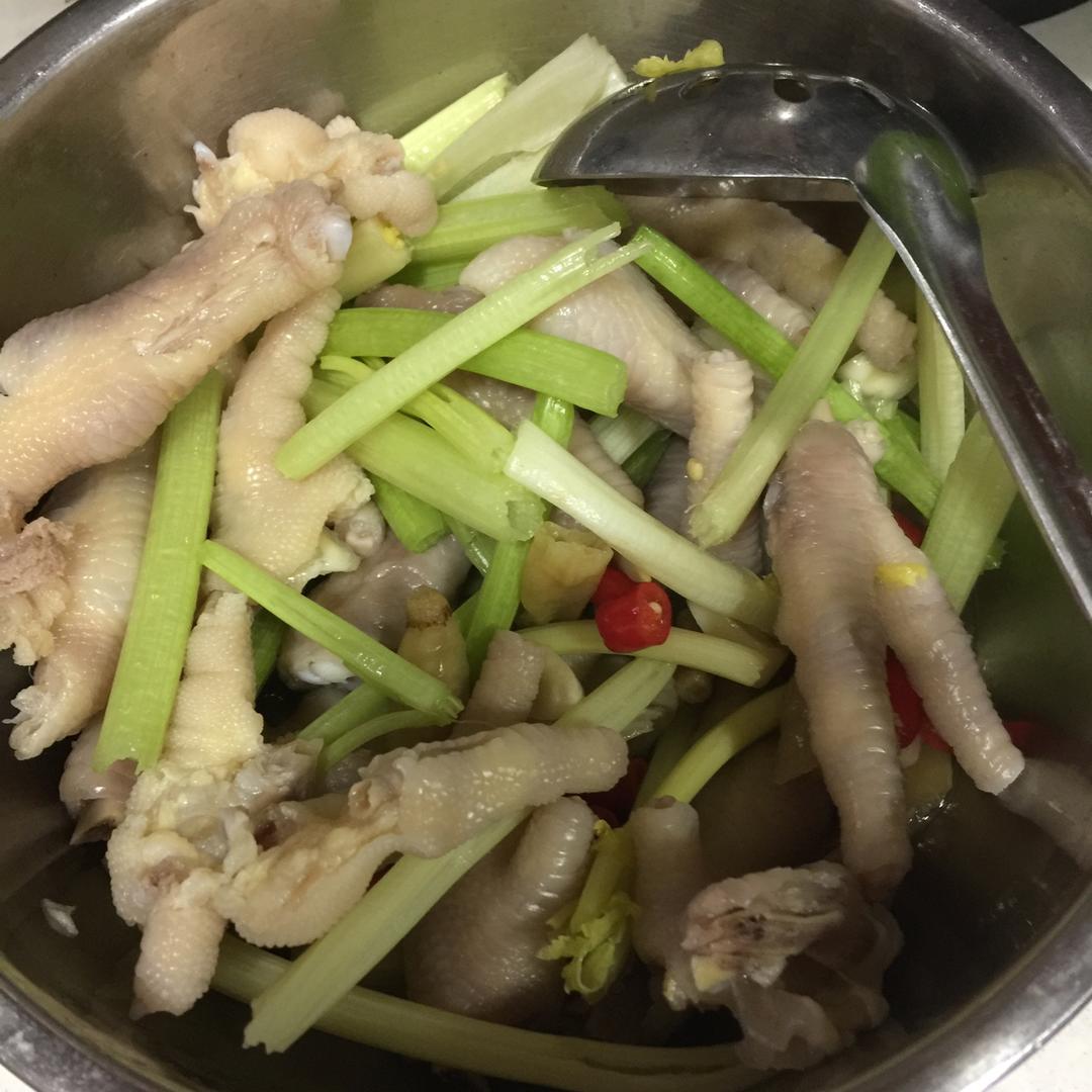 正宗四川泡椒凤爪