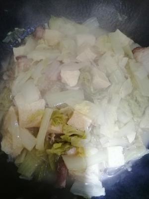 家常大白菜五花肉炖粉条冻豆腐的做法 步骤15