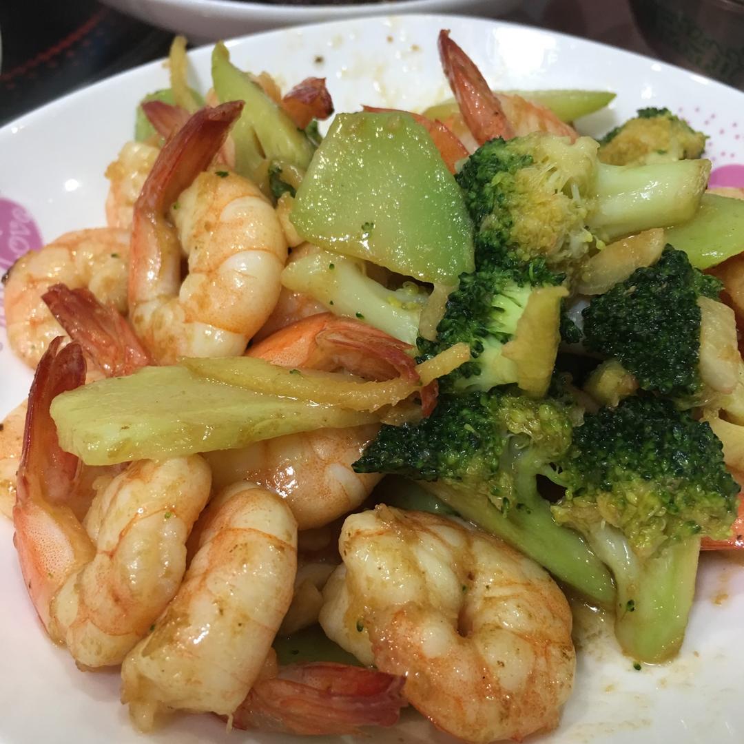 健康低脂家常菜—鲜虾炒西兰花