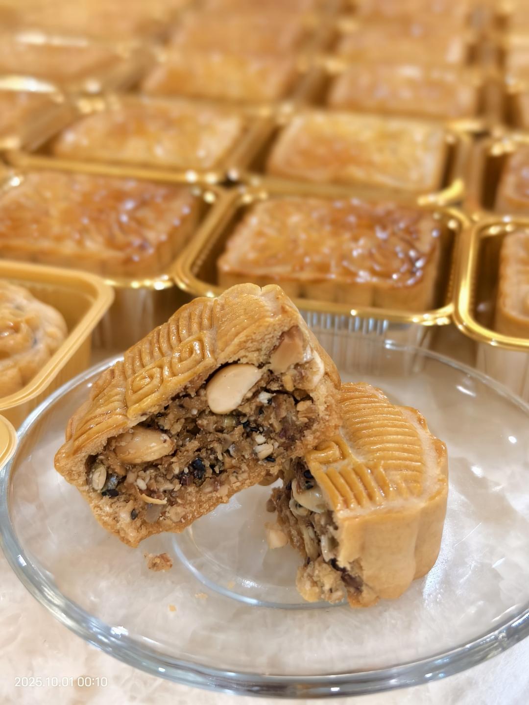 超豪华巨好吃的五仁月饼