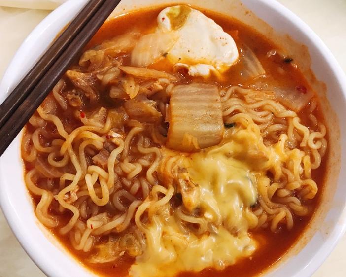 芝士泡菜辛拉面