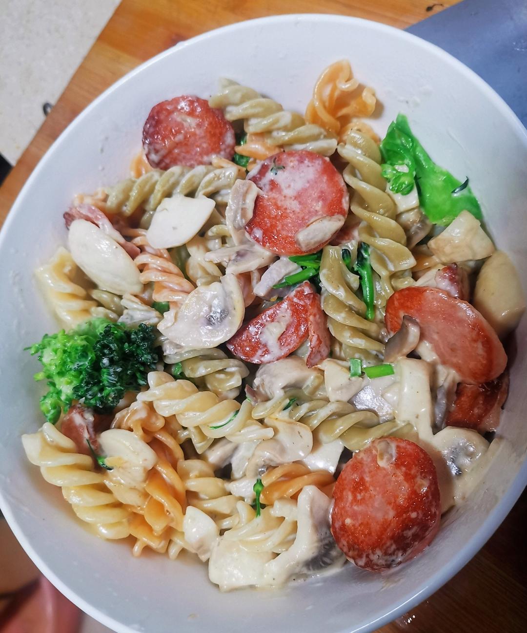 奶油蘑菇意面🍝(我的本命意面！😍)