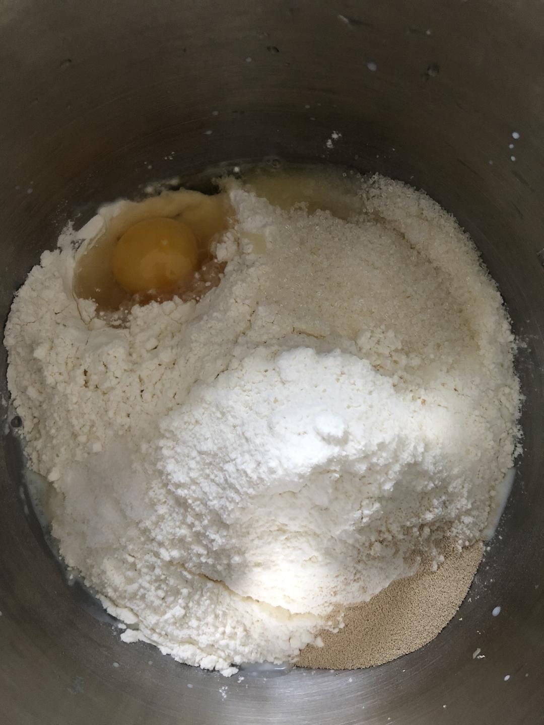 纯奶手撕吐司的做法 步骤1