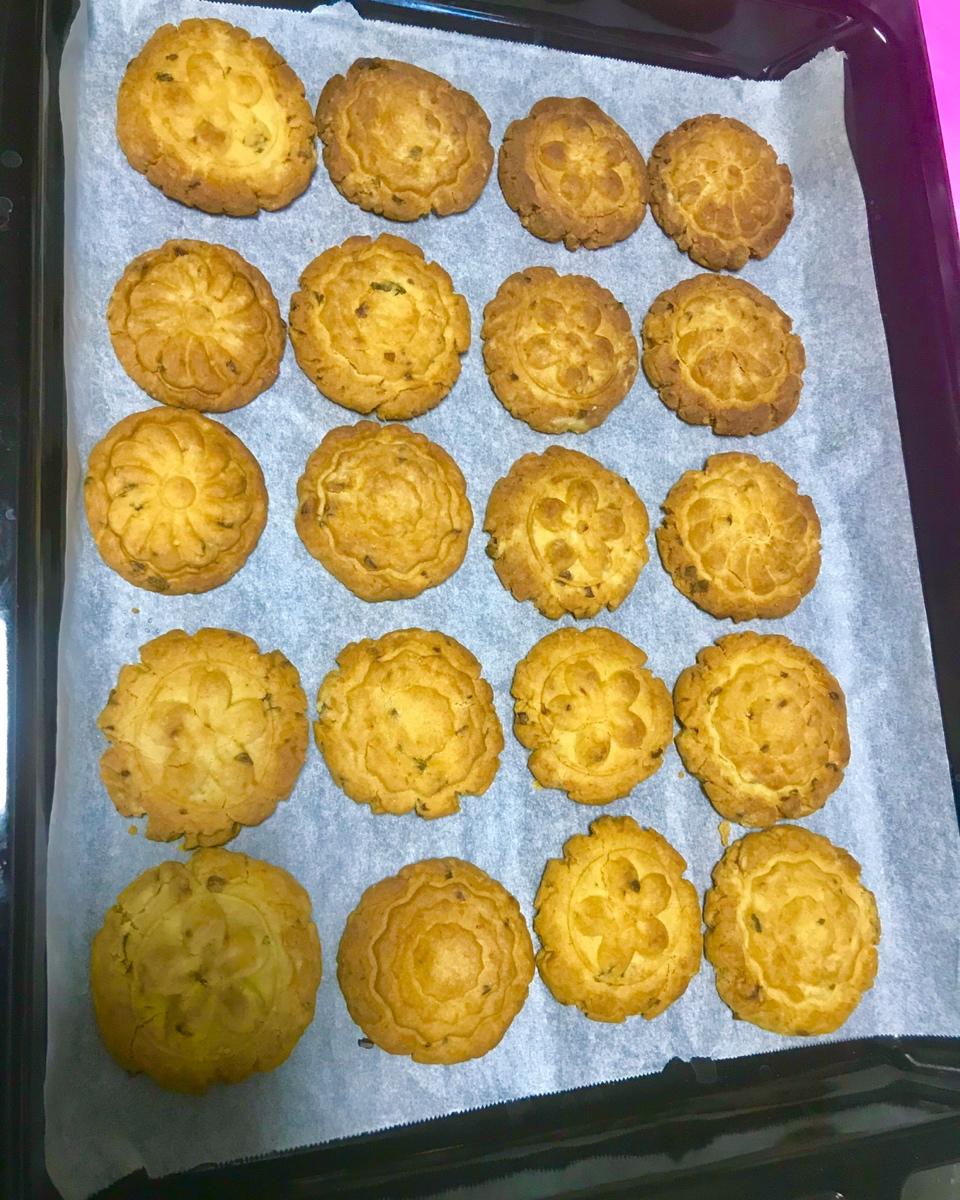 【葱味飘香的咸桃酥】