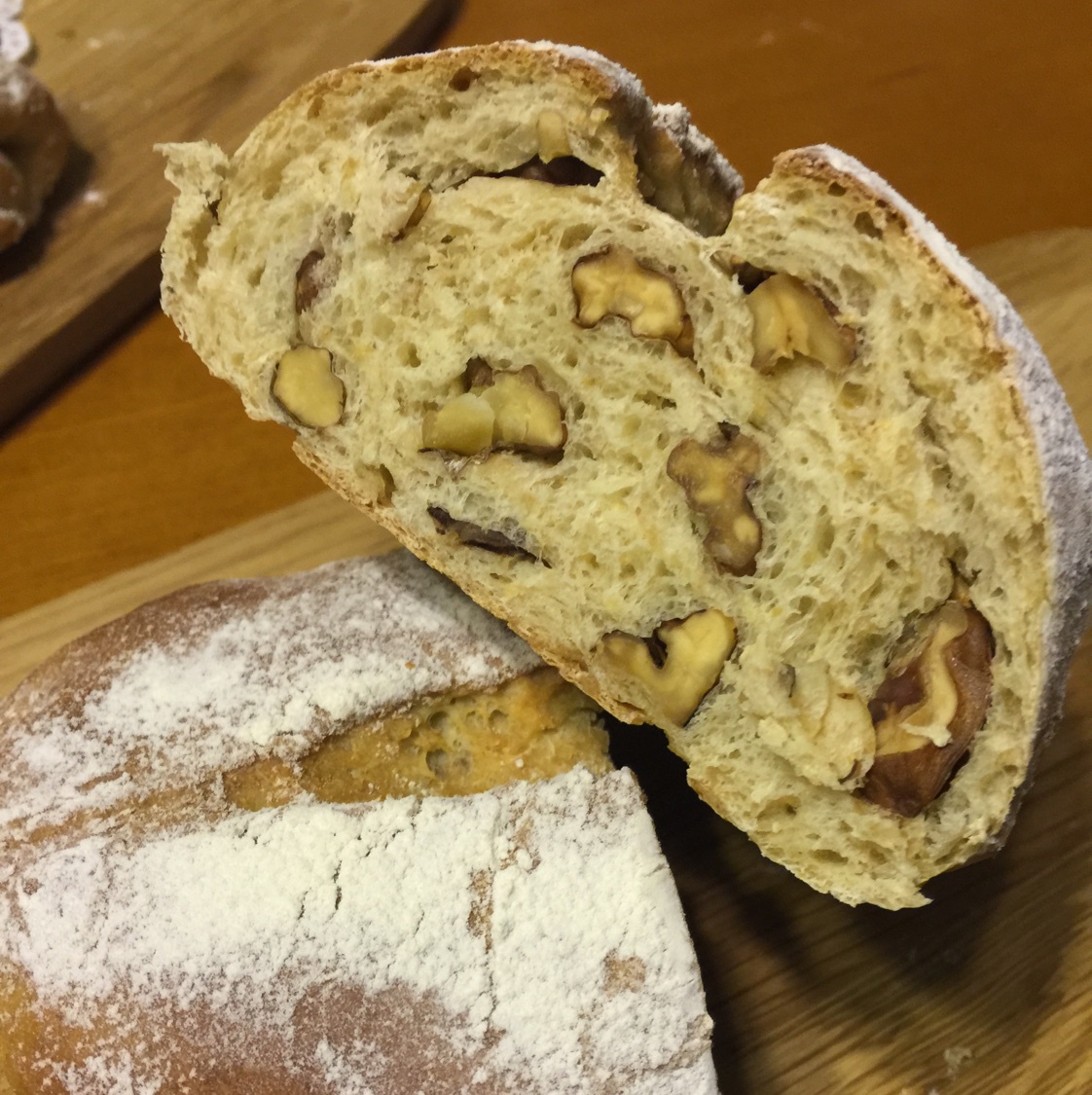 啰嗦的叶丁做的「欧包」经典英式布鲁姆面包 english bloomer