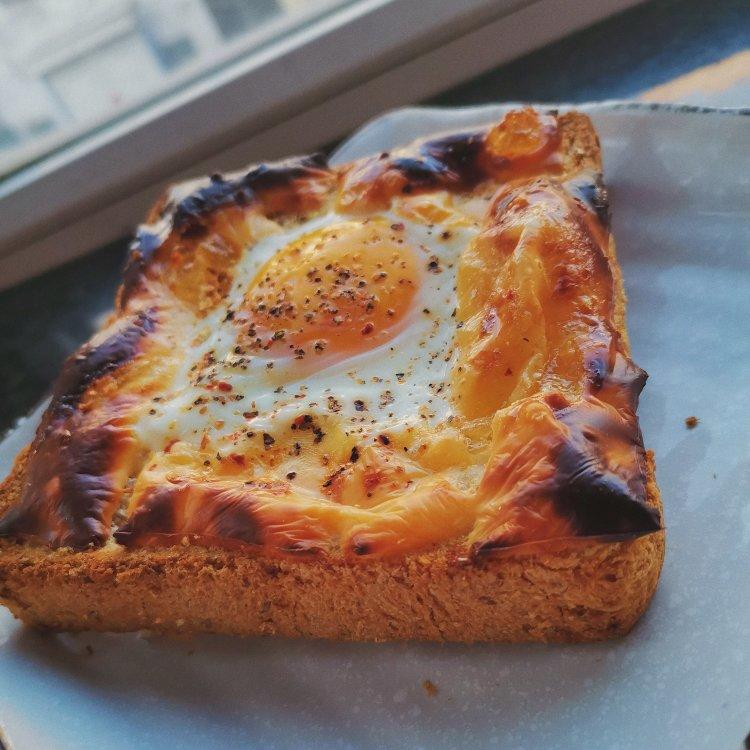 芝士鸡蛋爆浆吐司