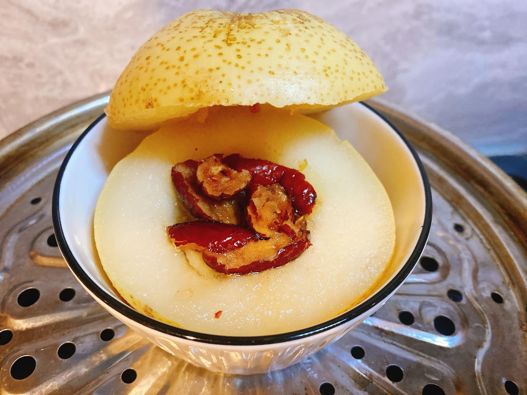 冰糖红枣蒸梨