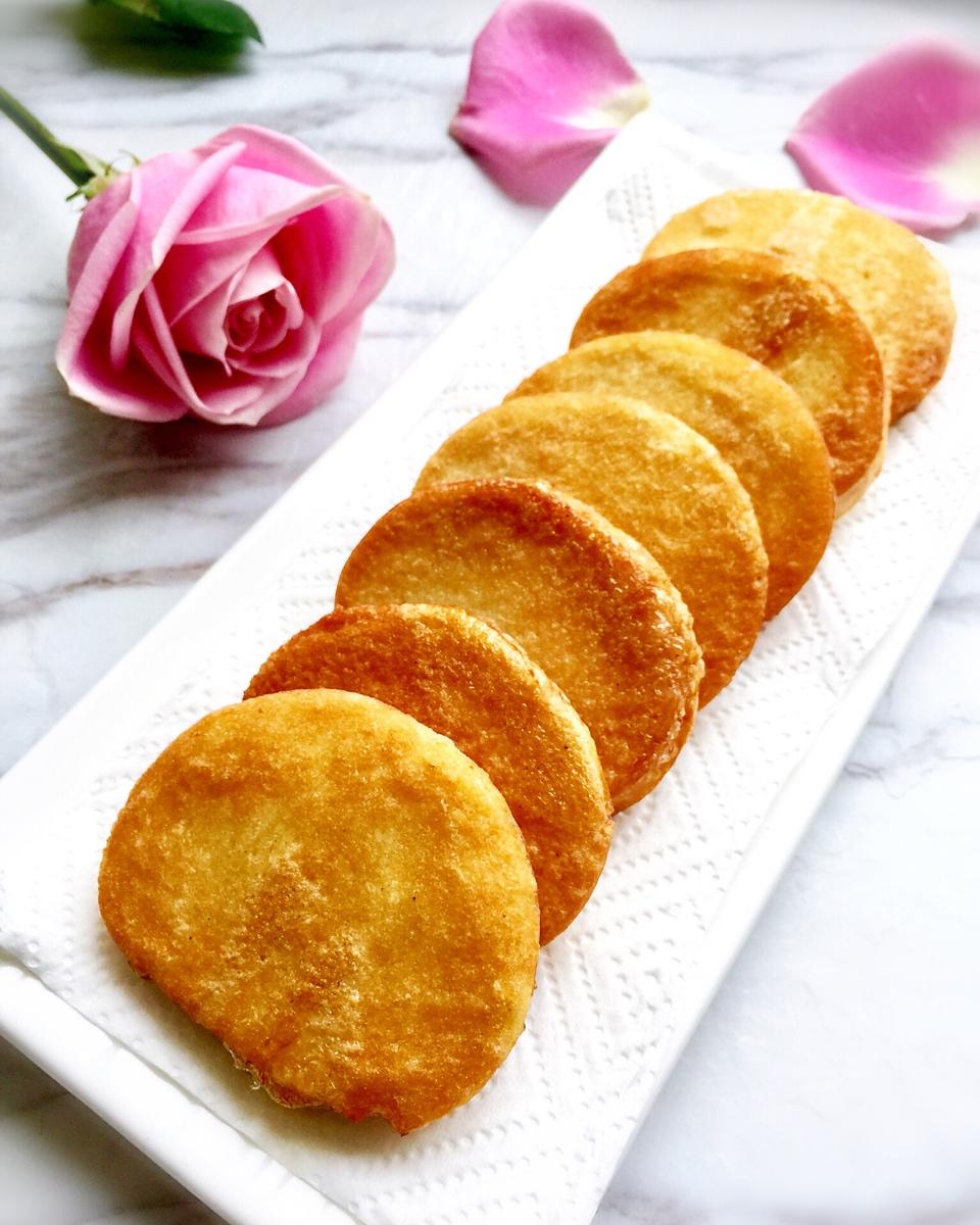 吃馨布改做的炸馒头片(少油快手)