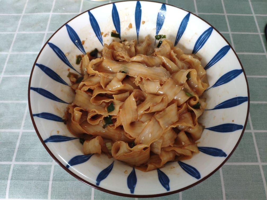 葱油刀削面这样做让你吃完直接舔碗洗都不用洗的全部作品