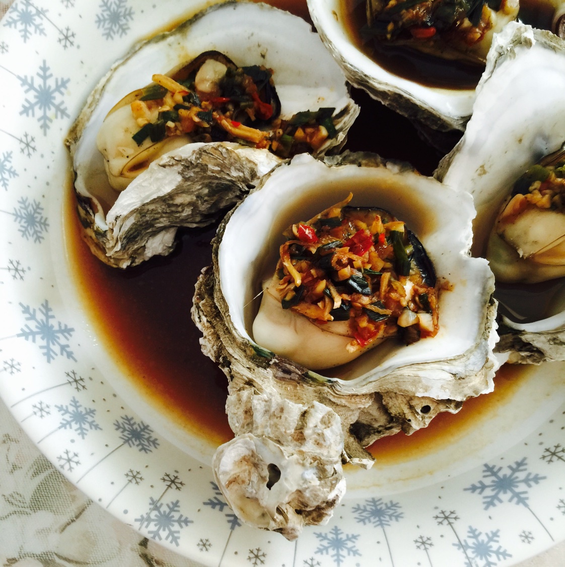 小破孩就爱玩做的微波炉烤生蚝