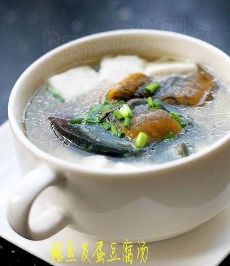 鳝鱼皮蛋豆腐汤的做法