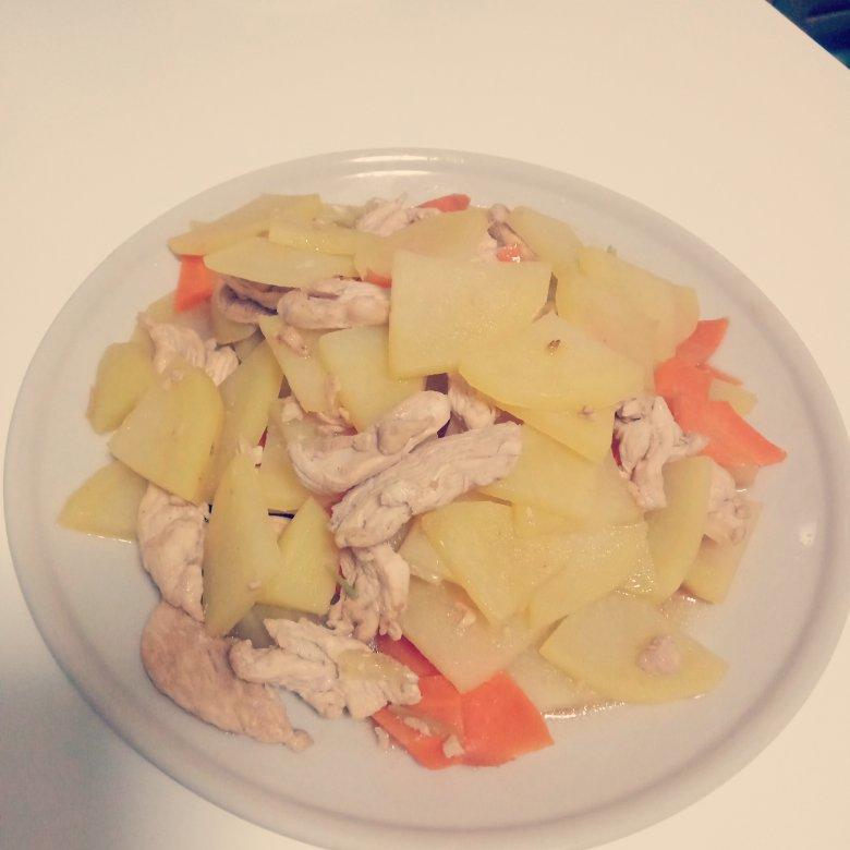 土豆烧肉片