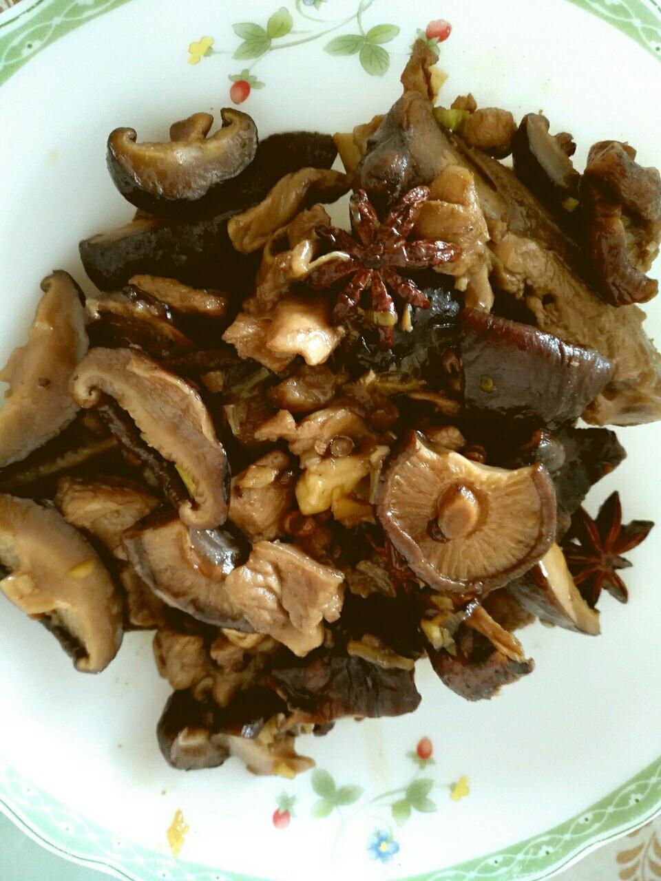 香菇炖鸡