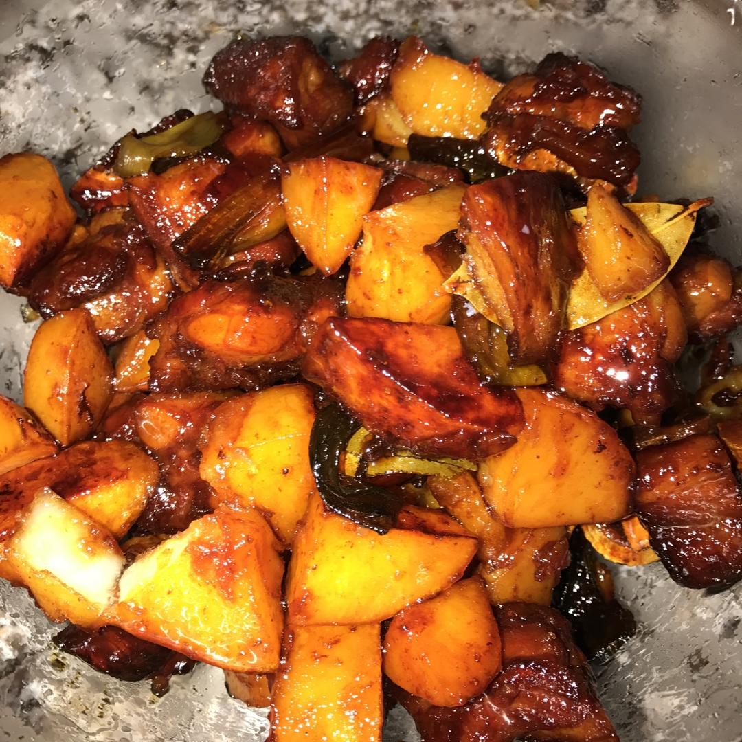 红烧排骨土豆