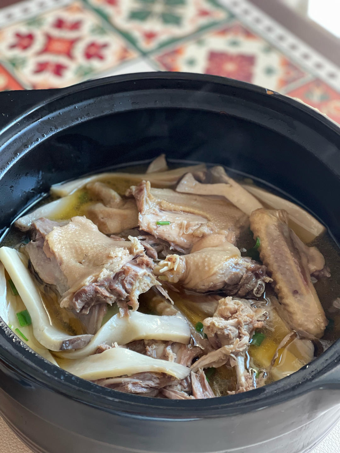 不加一滴水的超简单炖鸭子