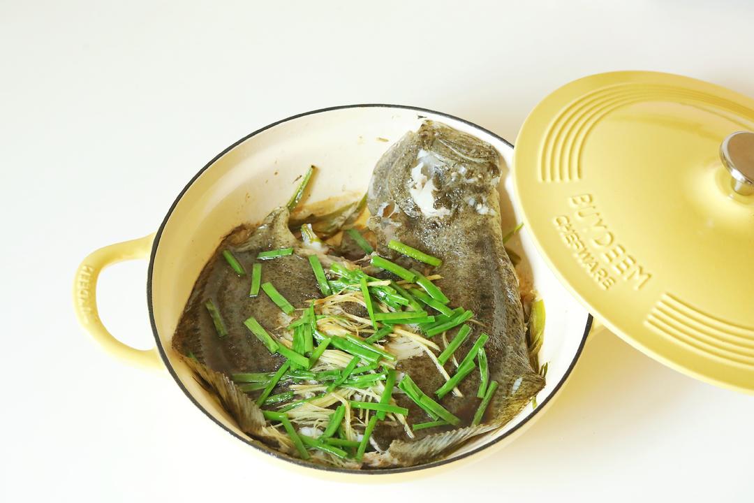 年年有鱼-无水焗多宝鱼 | 北鼎焖焗珐琅锅