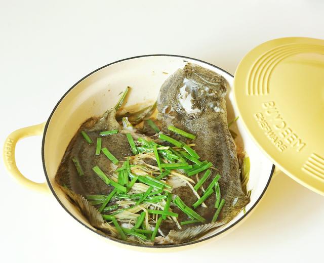年年有鱼-无水焗多宝鱼 | 北鼎焖焗珐琅锅的做法