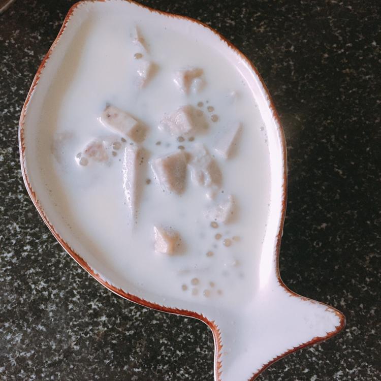 椰奶香芋西米露