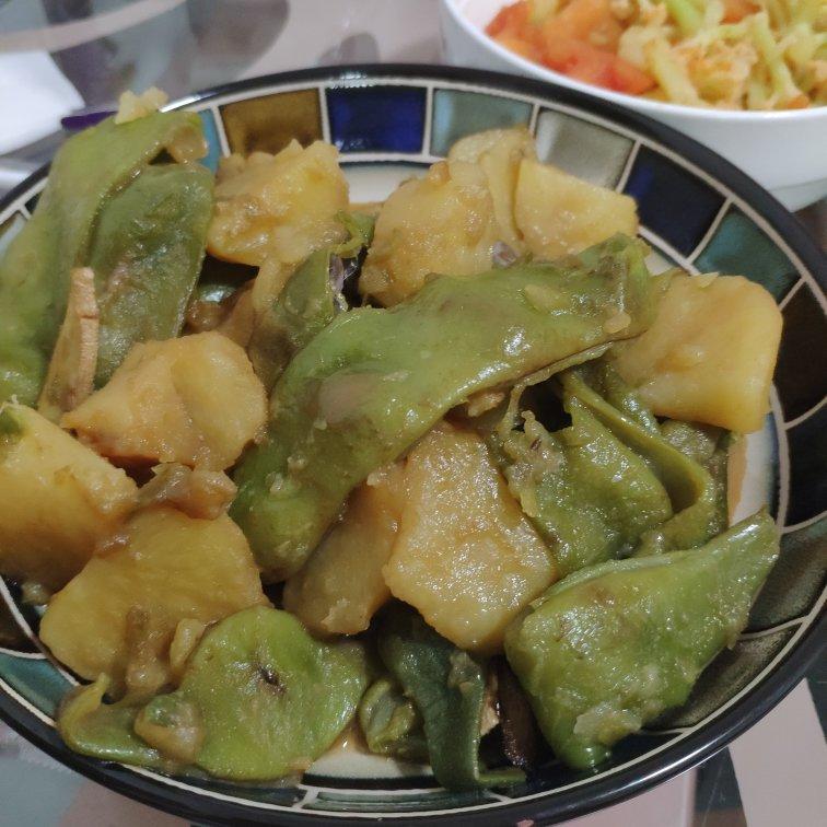 油豆角炖土豆