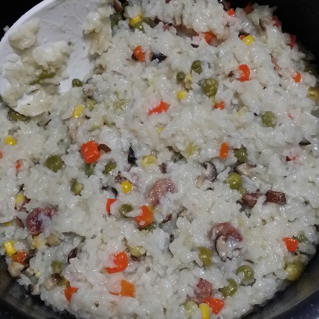 电饭锅版香菇腊肠饭