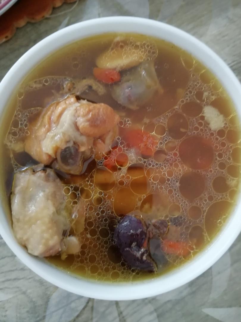 药膳瘦肉汤炖盅