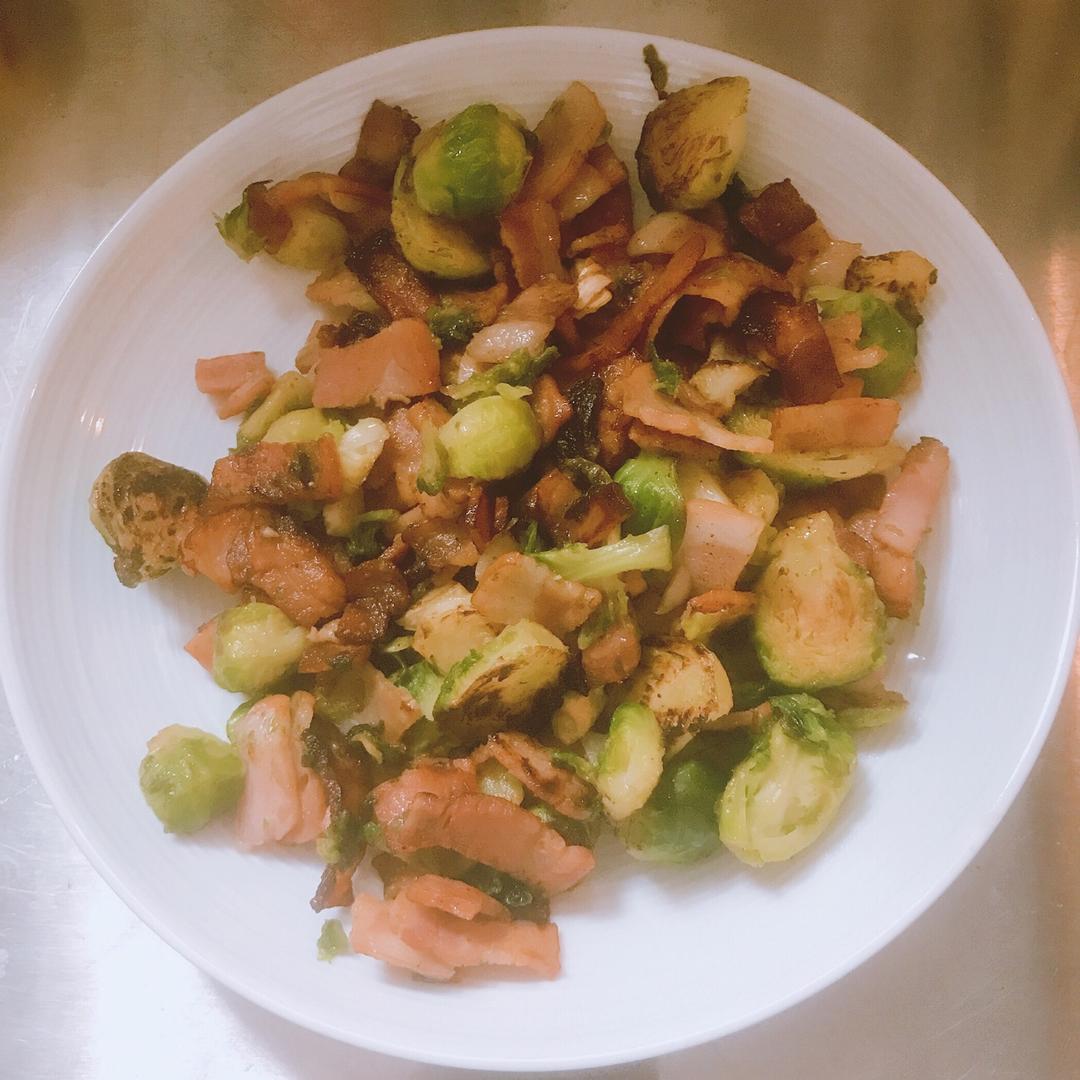 培根干煸小包菜 (孢子甘蓝 | Brussel Sprouts)