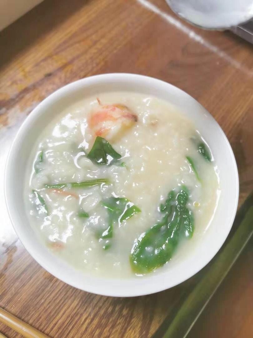 鲜虾菠菜疙瘩汤