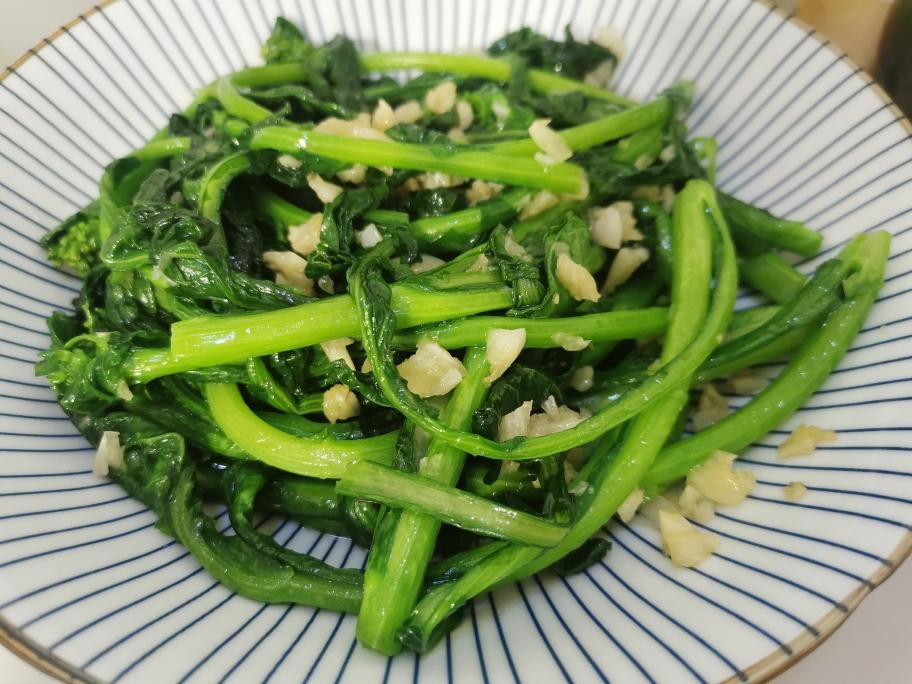 蒜泥油菜苔