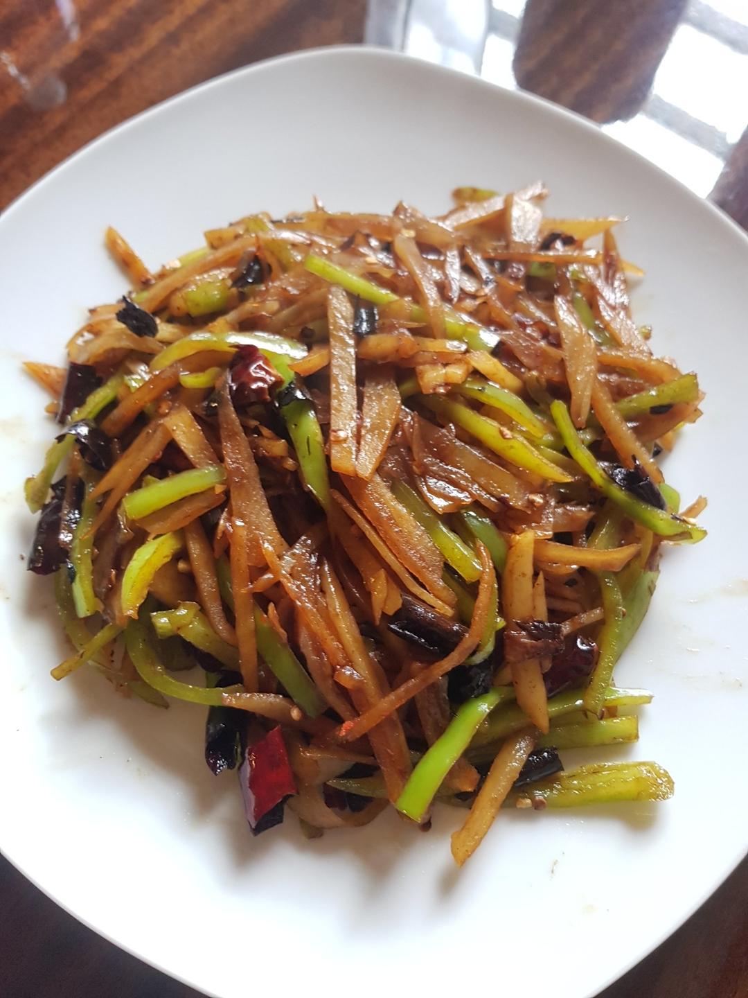 家常菜 酸辣土豆丝