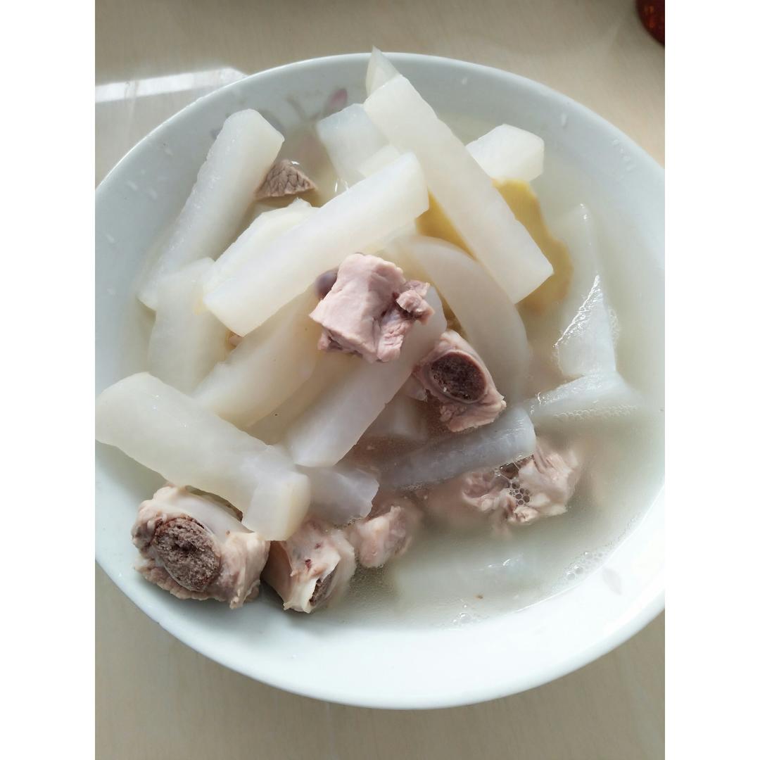 萝卜排骨汤