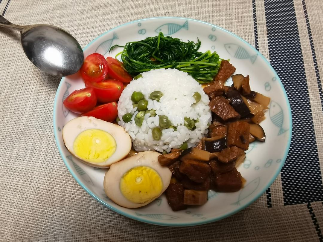 好吃到停不下来的卤肉饭