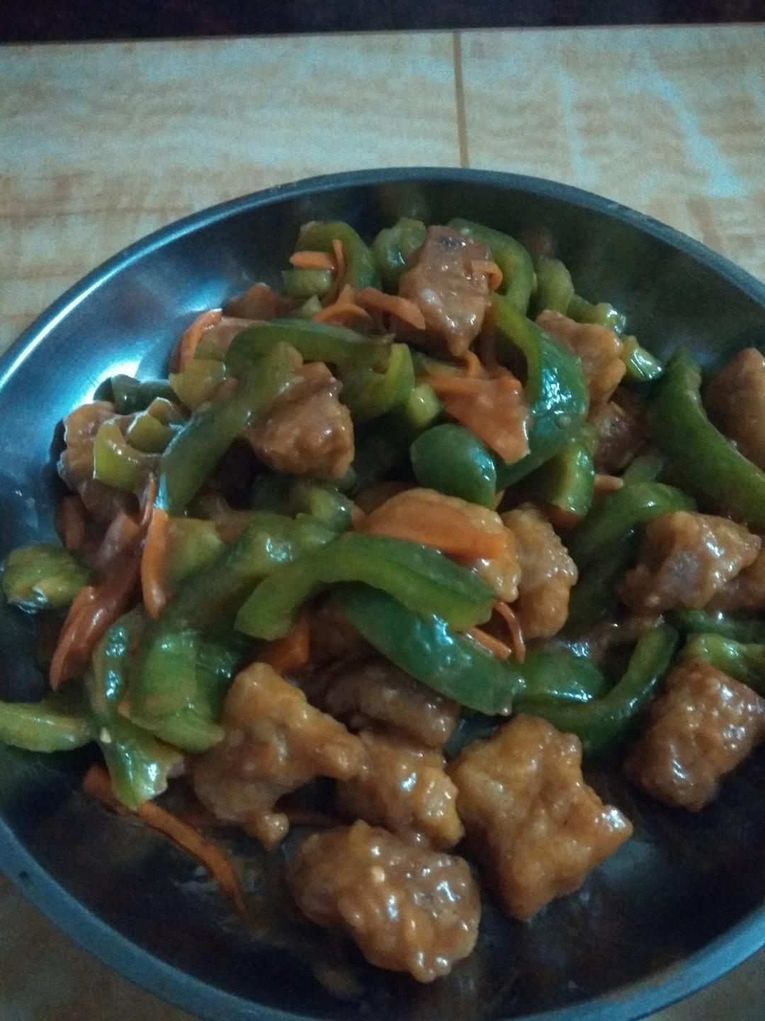 菠萝咕咾肉