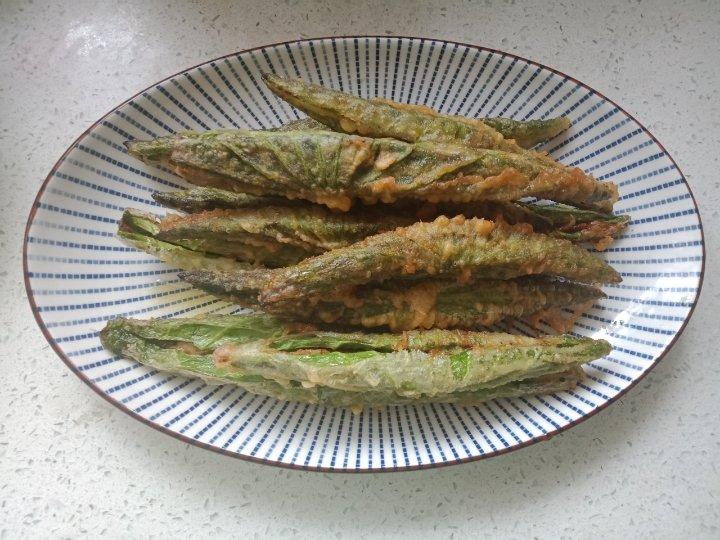 亭亭玉立（荷叶尖肉卷）