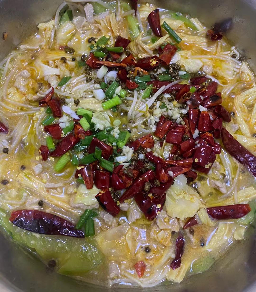 厨师长教你：“水煮肉片”的正宗做法，这味道真的很四川
