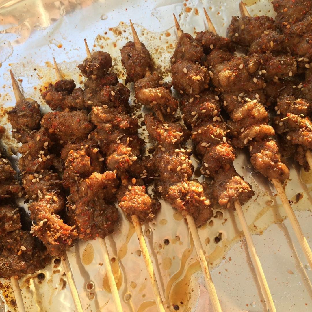 yulok洳诺做的烤孜然牛肉串