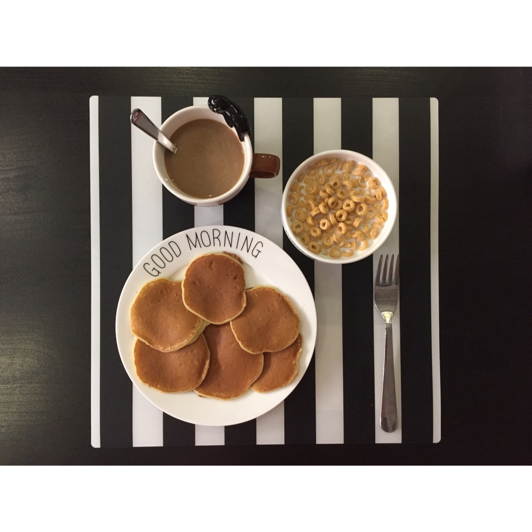 【减脂早餐】无油香蕉松饼（超简单）