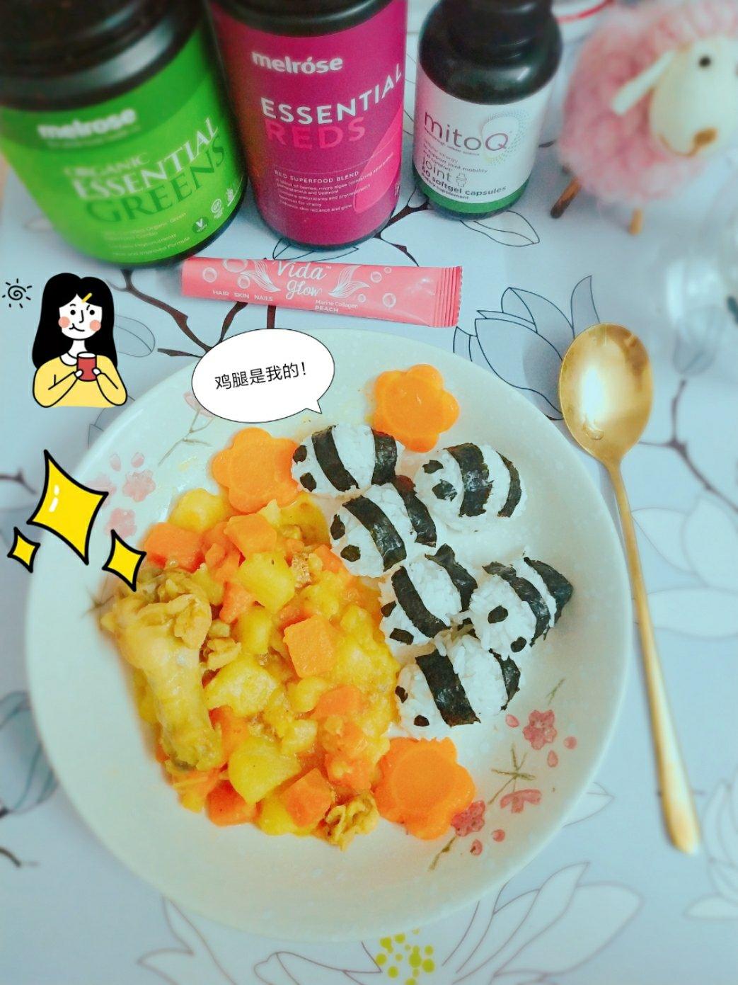 人见人爱花见花开🐤         三只小鸡日式咖喱饭