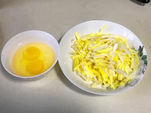 韭黄炒鸡蛋的做法 步骤1