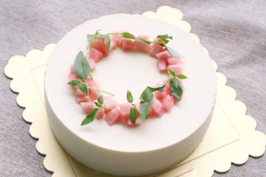 夏恬蜜桃乳酪慕斯蛋糕（6寸）