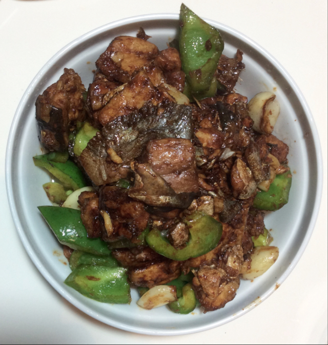 大蒜炖鱼块