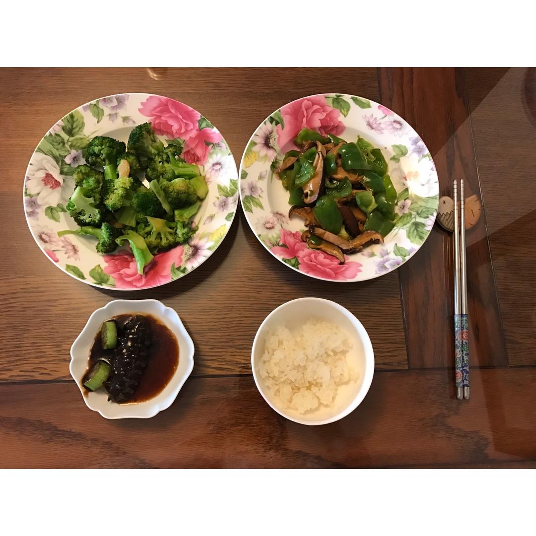 muyi杨做的一个人的午餐