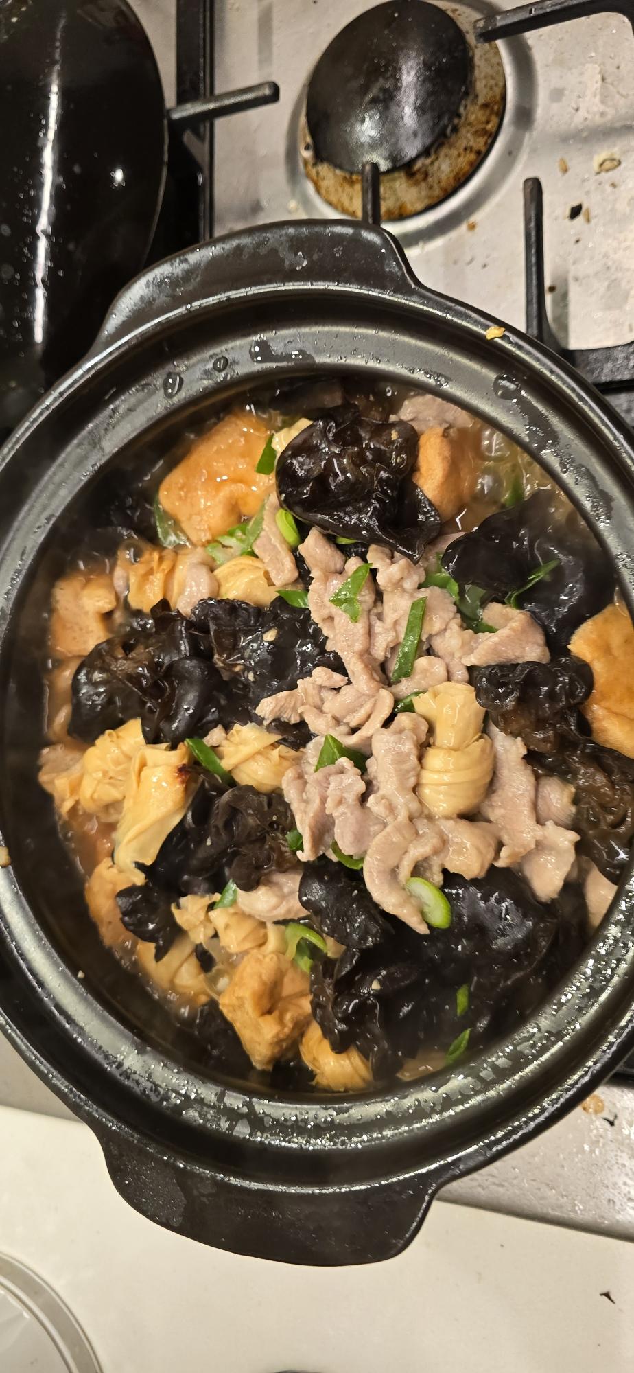 腐竹豆腐滑肉煲