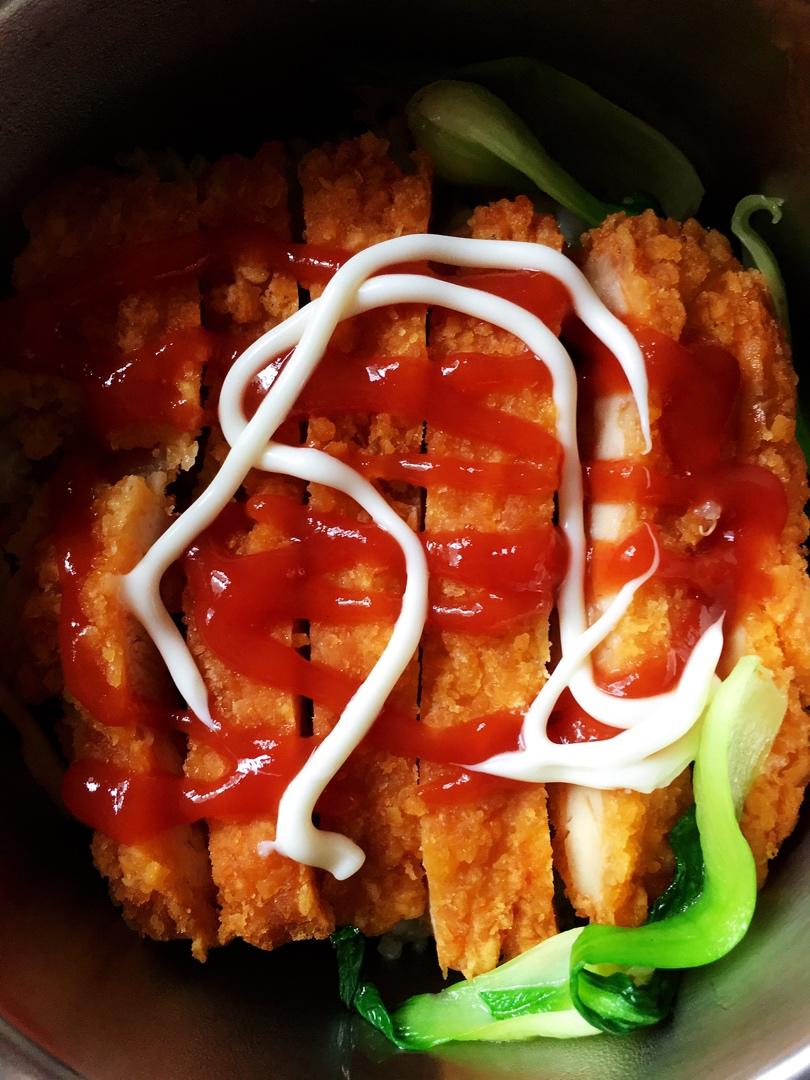 炸鸡排饭