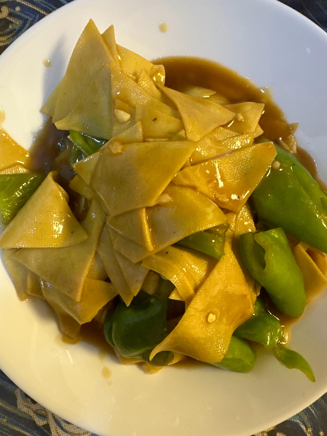 不用厨艺的尖椒干豆腐