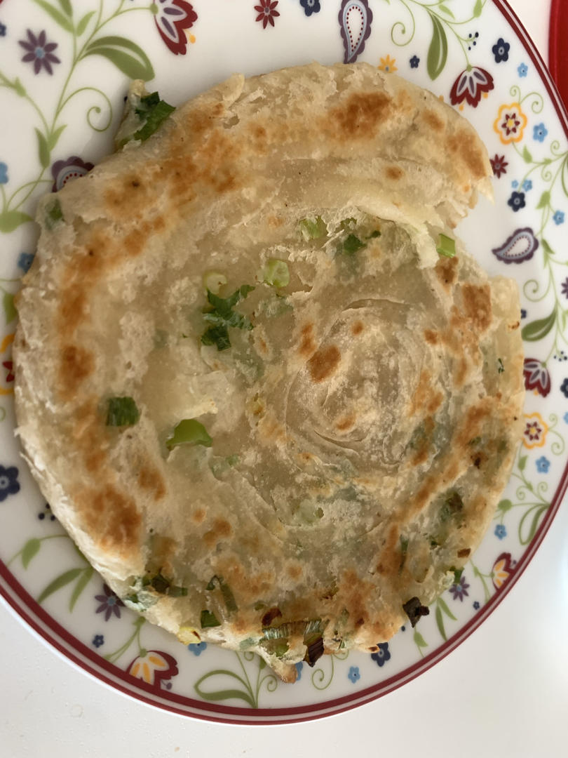 家常葱油饼 柔软多层 凉了也不硬 附细节视频详解