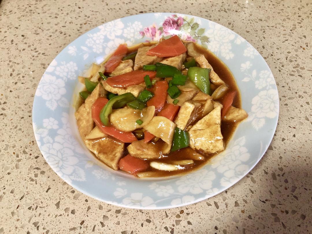 杏鲍菇炒豆腐的做法