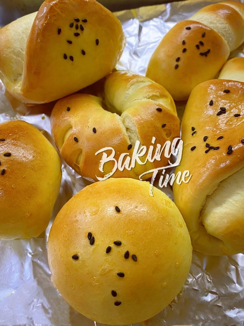 颜值奶油草莓甜心小面包