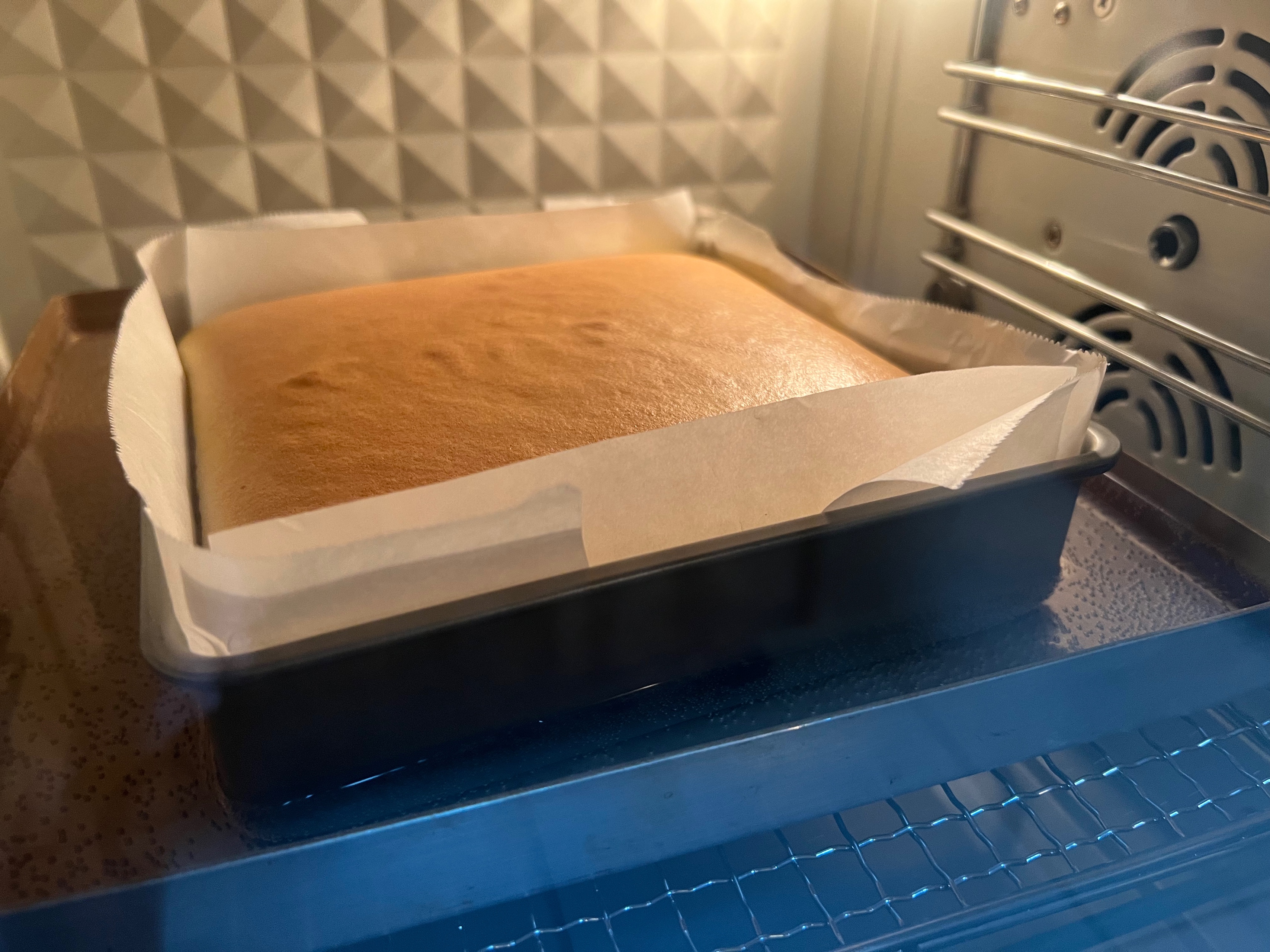 金灿灿的南瓜古早蛋糕‼️淡淡南瓜香的做法 步骤15