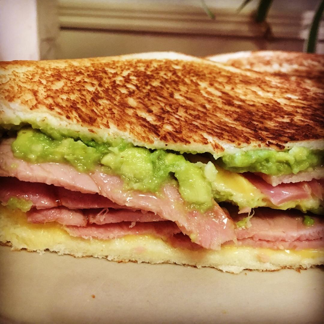 牛油果早餐三明治 Avocado Breakfast Toasted Sandwich